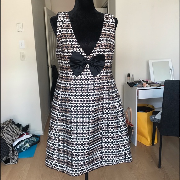 Slip - Picture 2 of 9